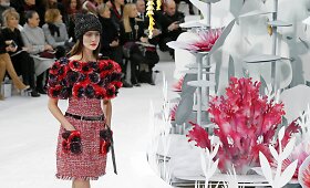Paryžiaus auk&scaron;tosios mados savaitė: &bdquo;Chanel&ldquo; kolekcijos pristatymas 