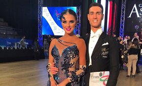 Patricija Belousova su &scaron;okiu partneriu Diago Gibilterra
