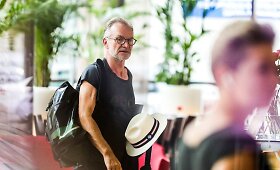 &bdquo;Žalgirio&ldquo; arenoje koncertuosiantis Stingas atvyko į Lietuvą