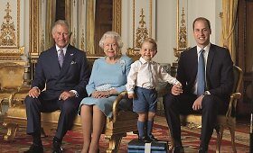 Jungtinės Karalystės sosto įpėdiniui princui George'ui sueina treji
