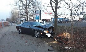 Vroclave sudaužytas &bdquo;Dodge Challenger&ldquo;