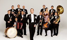 Maxas Raabe ir jo vadovaujamas orkestras &bdquo;Palast Orchester&ldquo;