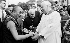 Fotografijos i&scaron; 1991-ųjų Dalai Lamos vizito Lietuvoje