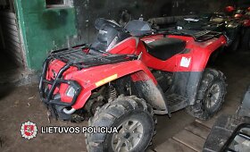Kelmėje rasti vogti sunkieji keturračiai motociklai