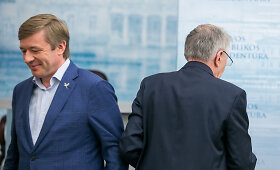 Koalicijos sutartį pasira&scaron;iusių partijų vadovų spaudos konferencija po susitikimo su Prezidentu