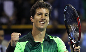 Rekordą pasiekęs Aljazas Bedene Čenajaus finale kovos su Stanislasu Wawrinka