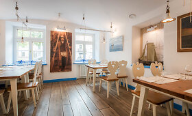 2018 m. &bdquo;30 geriausių restoranų&ldquo;. 5 vieta: lietuvi&scaron;kos &scaron;viežios žuvies restoranas &ndash; &bdquo;&Scaron;turmų &scaron;vyturys&ldquo;
