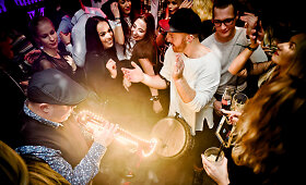 Kalėdinis vakarėlis Kauno naktiniame klube &bdquo;Mojo Lounge&ldquo;