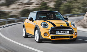 Naujos kartos &bdquo;MINI Cooper&ldquo;