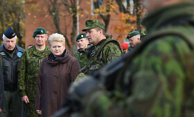 Dalia Grybauskaitė lankėsi Didžiosios kunigaik&scaron;tienės Birutės ulonų batalione Alytuje 