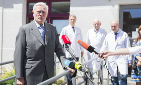 Valdas Adamkus paleistas i&scaron; ligoninės