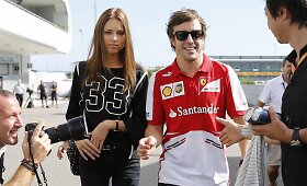 Gražiausios &bdquo;Formulės 1&ldquo; pilotų mylimos moterys: Rusijos manekenė Dasha Kapustina užkariavo Fernando Alonso &scaron;irdį