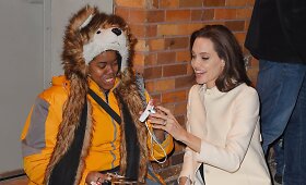 Angelina Jolie nuramino panikos priepuolio apimtą gerbėją
