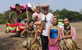 Su tailandiete &scaron;eimą sukūrusio Dariaus gyvenimo akimirkos