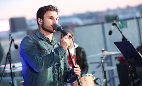 Vaido Baumilos dainos &bdquo;Free Love&ldquo; vaizdo klipą pirmieji i&scaron;vydo atlikėjo tėvai ir bičiuliai