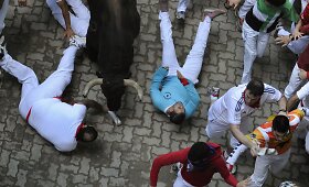 San Fermino festivalyje po bulių bėgimo ligoninėje atsidūrė mažiausiai septyni žmonės