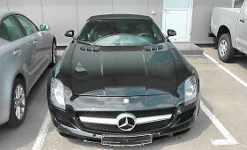 Klaipėdos muitinėje sulaikytas 400 tūkst. litų vertės &bdquo;Mercedes Benz SLS AMG&ldquo;