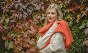 Gabija Jaraminaitė megztų drabužių fotosesijoje
