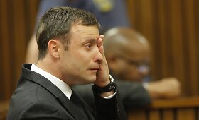 Oscaras Pistorius atvyko į teismą i&scaron;klausyti nuosprendžio žmogžudystės byloje