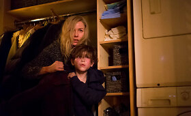 Siaubo trileris &bdquo;Įkalinta&ldquo; su Naomi Watts