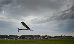 &bdquo;Solar Impulse 2&ldquo; elektrinis lėktuvas ruo&scaron;iamas skrydžiui aplink pasaulį