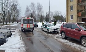 Vilniaus rajone automobilis partrenkė pėsčiąją 