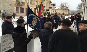 Protestas dėl Žaliojo tilto skulptūrų