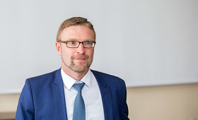 Socialinės apsaugos ir darbo ministerijoje vyko pasitarimas dėl prekybos centru darbo laikų