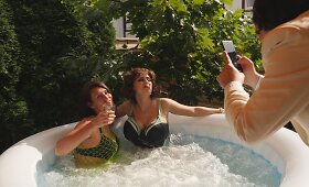 Orestas ir Džilda Vaigauskai svečiuose pas Žilviną Žvagulį ir Ireną Staro&scaron;aitę