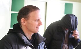 Rezonansinėje byloje teisiamiems policininkams &ndash; nuosprendis dėl kum&scaron;čių nevaldymo