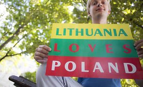 Vilniaus V.Kudirkos aik&scaron;tėje &ndash; akcija su prisipažinimu &bdquo;Lietuva myli Lenkiją&ldquo;