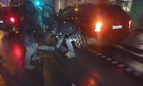 Tęsiant tyrimą Kaune sulaikyti du vyrai