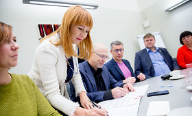 &Scaron;vietimo profsąjungos pasira&scaron;ė derybų protokolą dėl etatinio modelio pataisymų