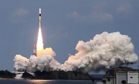 Japonijos asteroidų tyrimo zondo sėkmingai i&scaron;keltas į kosmosą