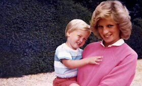 Princų Williamo ir Harry nuotraukos i&scaron; vaikystės, kurios anksčiau nebuvo vie&scaron;intos