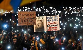 Tūkstančiai slovakų protestavo prie&scaron; R.Fico padlaižiavimą Kremliui