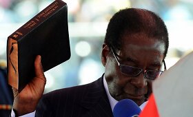 Robertas Mugabe prisaikdintas Zimbabvės prezidentu