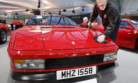 Senovinių automobilių aukcionas Paryžiuje