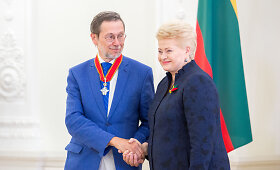 Valstybės apdovanojimų įteikimo ceremonija Prezidentūroje