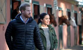 Vie&scaron;ėdami Maroke princas Harry ir Meghan Markle apsilankė žirgų klube