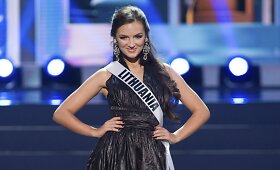 &bdquo;Mis Visata 2013&ldquo; dalyvės varžėsi vakarinių suknelių rungtyje