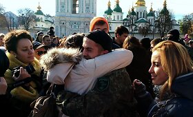 Specialiai 15min.lt i&scaron; Kijevo: Ukrainos karių palydėtuvės į frontą