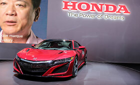 &bdquo;Honda NSX&ldquo; koncepto debiutas Ženevos automobilių parodoje