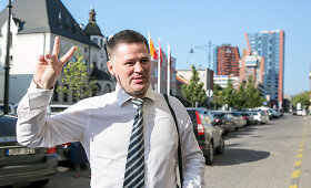 Mitingas Klaipėdoje: klaipėdiečiai sukilo prie&scaron; V.Titovą