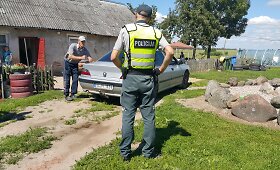 &Scaron;ilutės rajone močiutė automobiliu parblo&scaron;kė savo vaikaitį