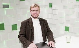 15min studijoje &ndash; pokalbis apie popiežiaus Pranci&scaron;kaus vizitą su kunigu Sauliumi Rum&scaron;u