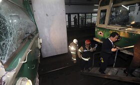 Seule susidūrė metropoliteno traukiniai, sužeista daugiau kaip 70 žmonių