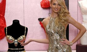 Pristatyta &scaron;ių metų &bdquo;Victoria's Secret&ldquo; &scaron;ou pažiba &bdquo;Royal Fantasy Bra&ldquo; liemenėlė