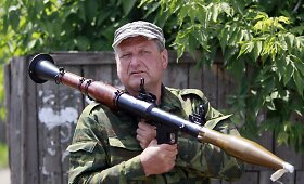 Teroristams atmetus taikos pasiūlymą Ukrainos pajėgos atnaujino antiteroristinę operaciją