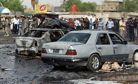 Bagdade detonavus sprogmenų prikrautam automobiliui žuvo mažiausiai 10 žmonių